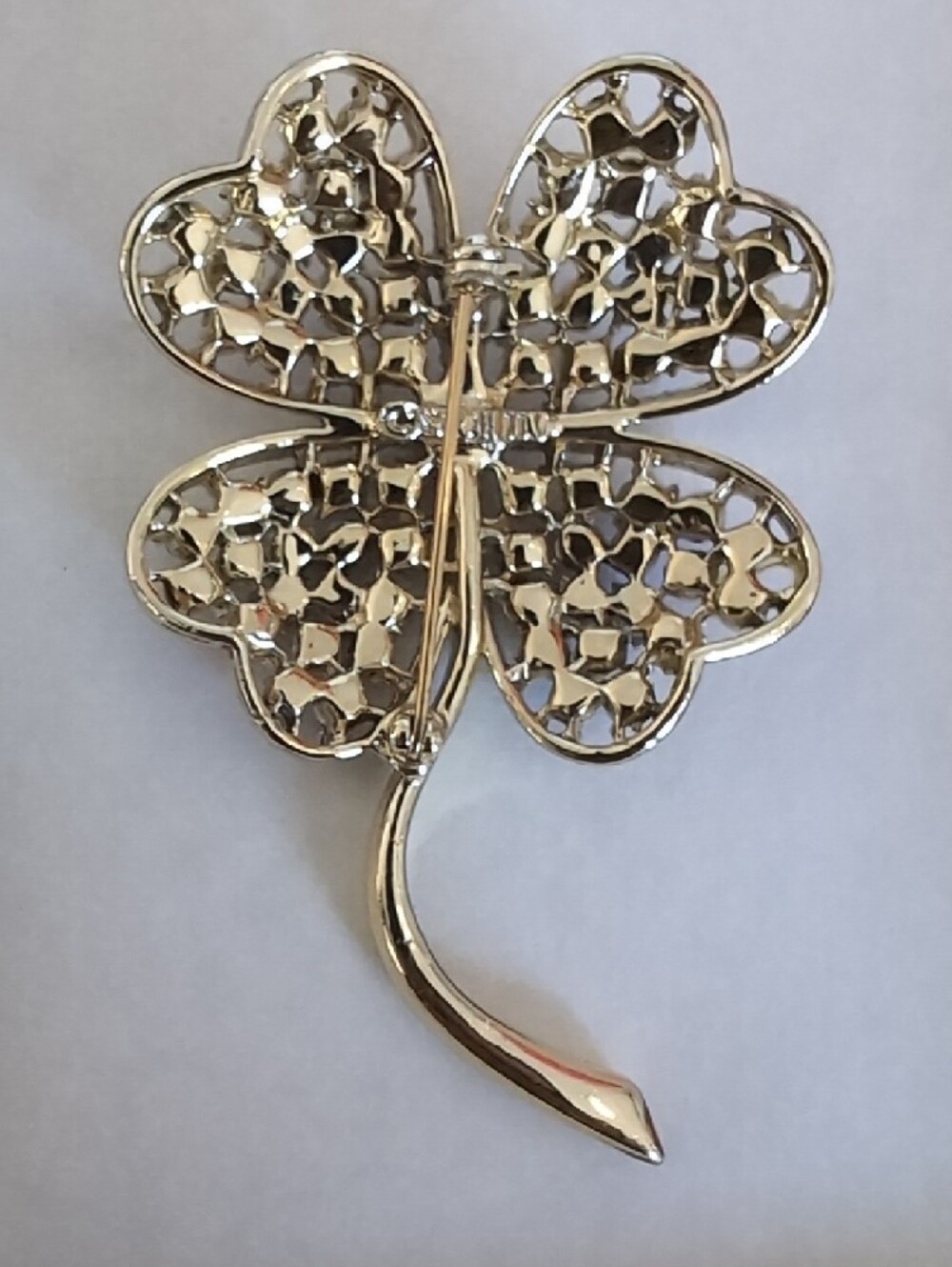 Vintage Sarah Coventry Gold-Tone Four-Leaf Clover Brooch and Clip Earrings Set - Picture 7 of 11